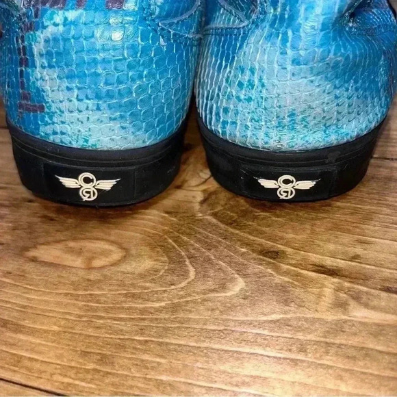 Creative Reaction Blue Snakeskin low top sneaker, shoes - Picture 10 of 14